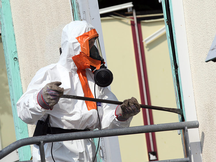 asbestos-material-removal