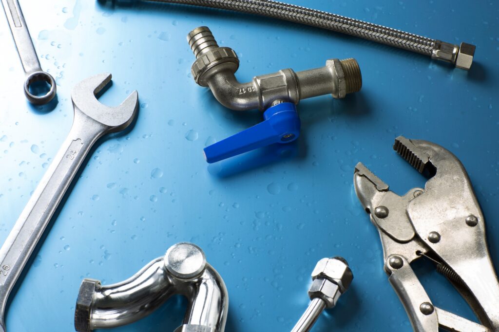 Steps to Take Immediately After a Pipe Bursts